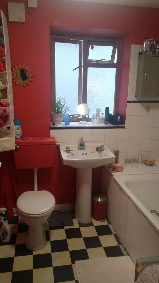 Homey, Warm & Welcoming Room. Londyn Zewnętrze zdjęcie